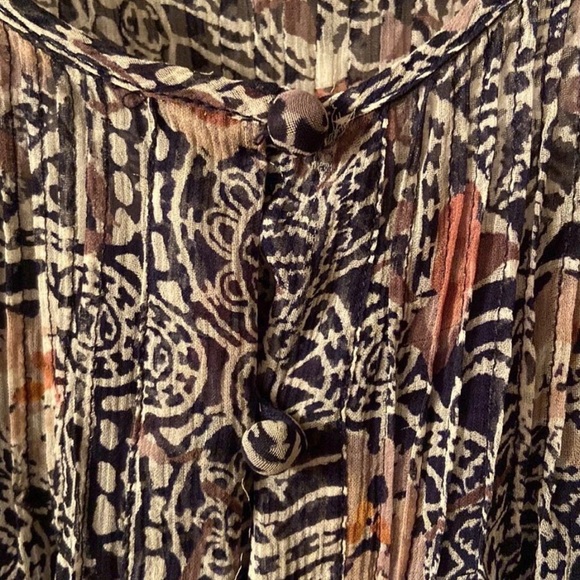 JUICY COUTURE Silk Floral Printed Tie Waist Tunic - Picture 4 of 10